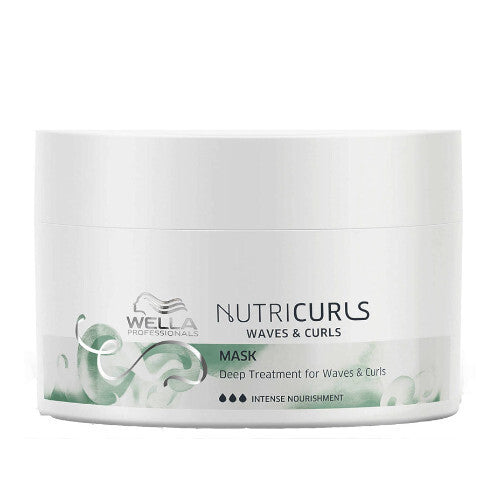 „Wella Professional Nutricurls Waves & Curls“ plaukų kaukė – glotninanti kaukė banguotiems ir garbanotiems plaukams.
