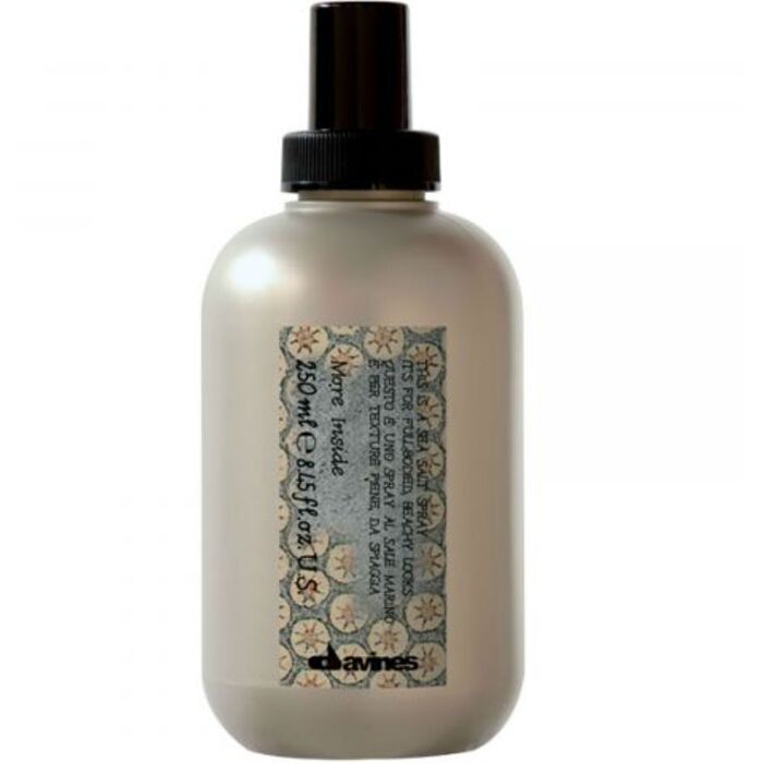 Davines More Inside Sea Salt Spray – apimties suteikiantis purškiklis su jūros druska
