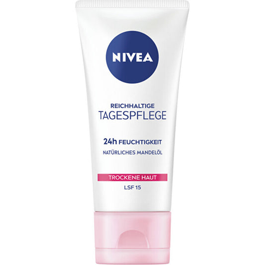 Nivea Essential Nourishing Day Cream SPF 15 - Maitinamasis dieninis kremas sausai odai